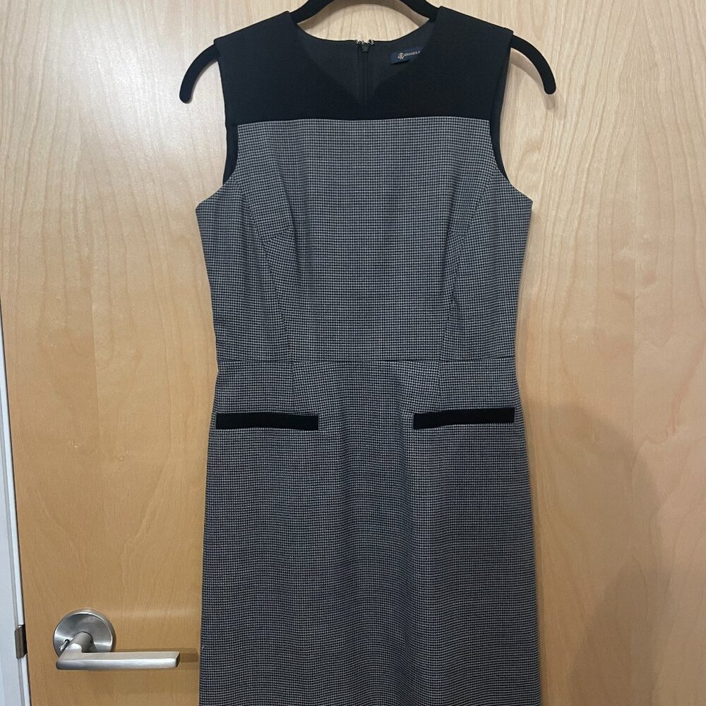 Brooks Brothers Sleeveless Wool Dress | Size 2P